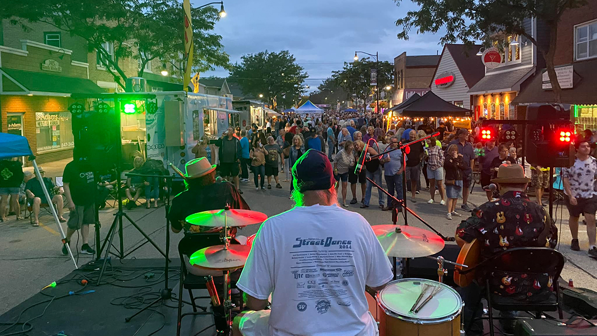 27th Annual Street Dance in Wauconda
